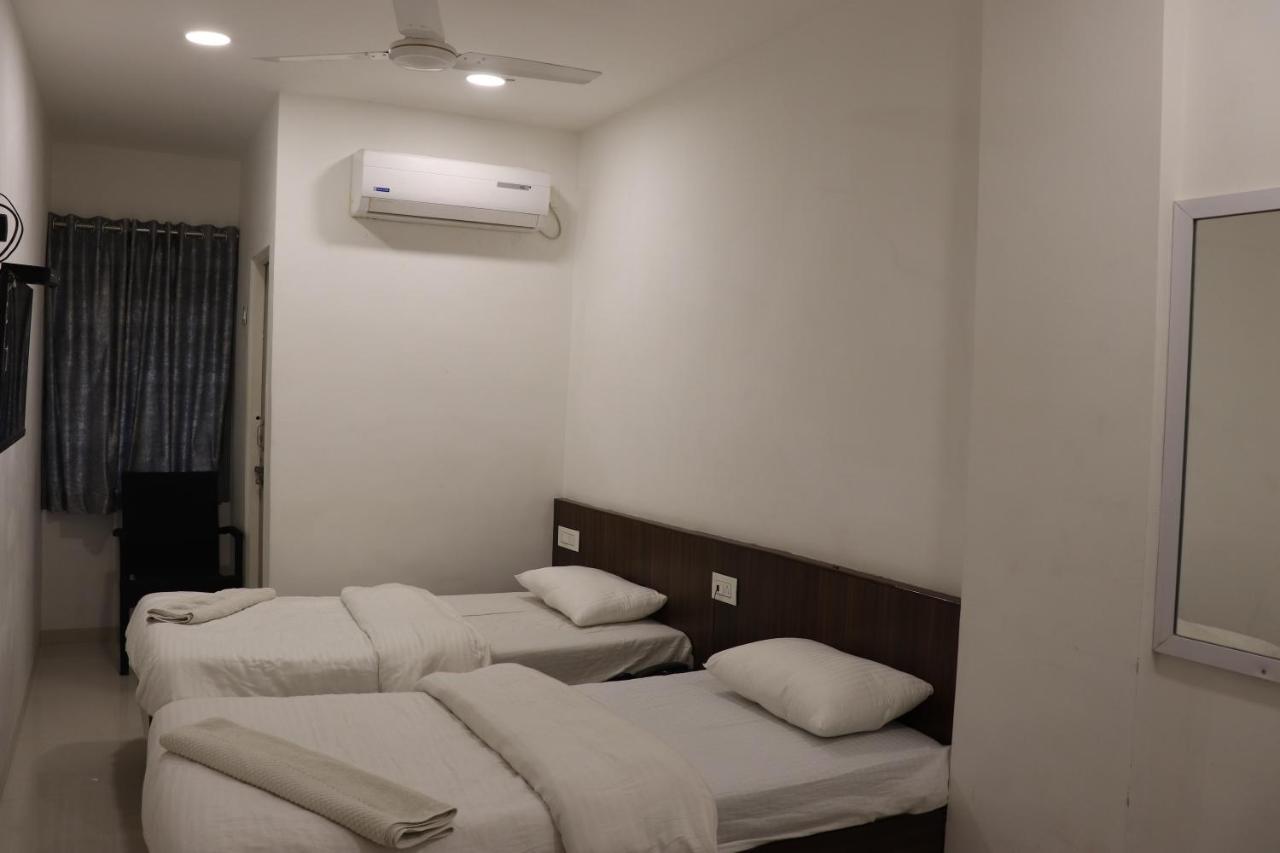Hotel New Samrat Aurangabad  Zewnętrze zdjęcie