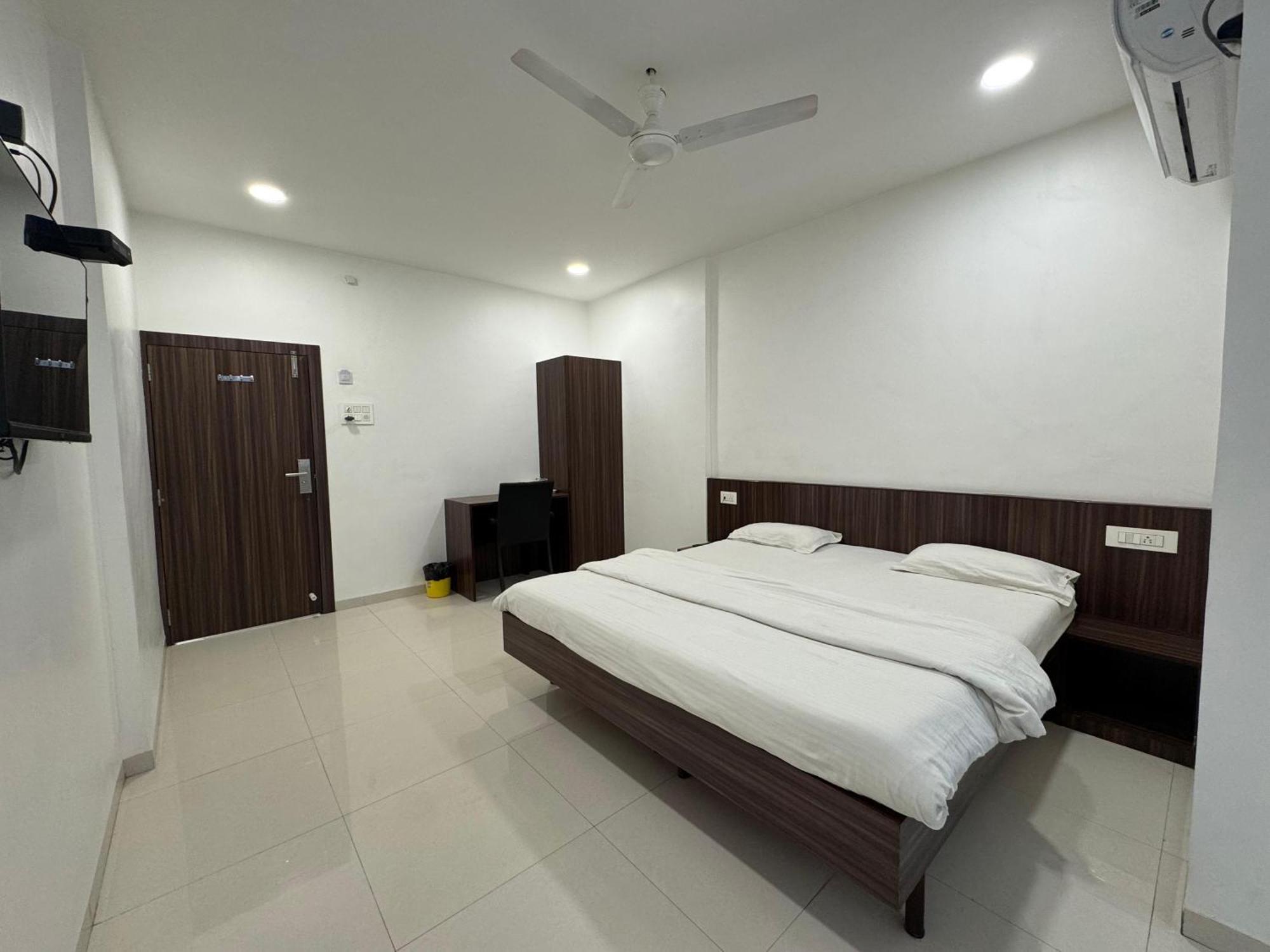 Hotel New Samrat Aurangabad  Zewnętrze zdjęcie