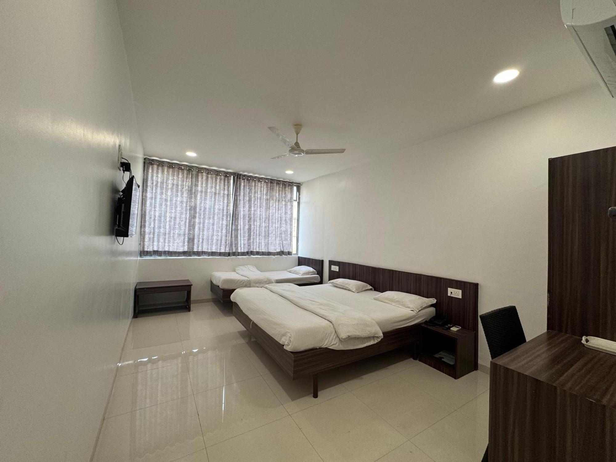 Hotel New Samrat Aurangabad  Zewnętrze zdjęcie